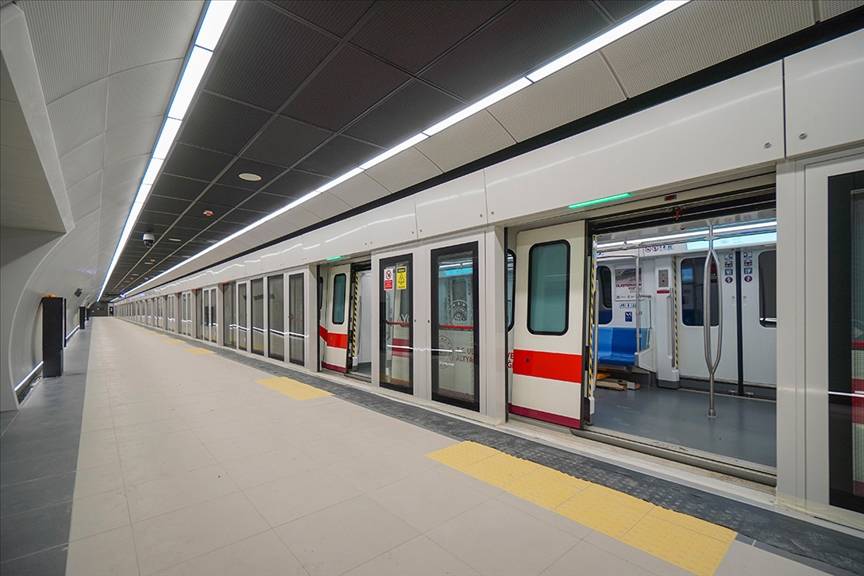 İstanbul’da 5 ilçeyi birbirine bağlayacak yeni metro geliyor! Açılış tarihi belli oldu 1